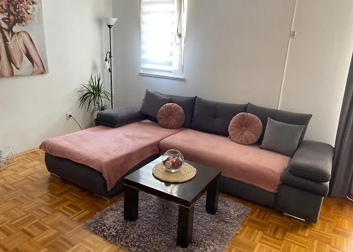 Miana Apartman *